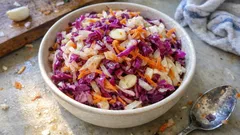 Kıtır kıtır karışık lahana turşusu: ölçüsü tam, 1 haftada hazır