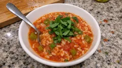 Antalya usulü Domates Civesi: tek tencerede fesleğen kokulu yaz yemeği