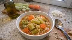 Tencerede pirinçli pırasa yemeği: Az malzemeyle kıvamı tam, ev usulü tarif