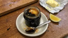 Kışa yakışan pekmezli şurup: 3 malzemeyle 10 dakikada hazır