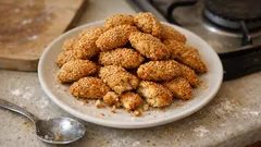 Susama bulanıp fırında çatlayan: ağızda dağılan gevrek tuzlu kurabiye tarifi